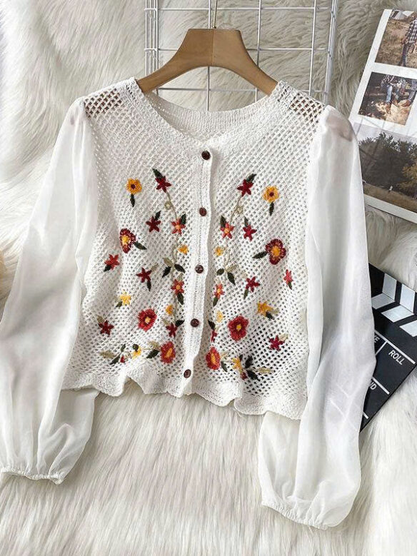 Áo len móc thêu hoa giá gốc 499k Sale còn 299k