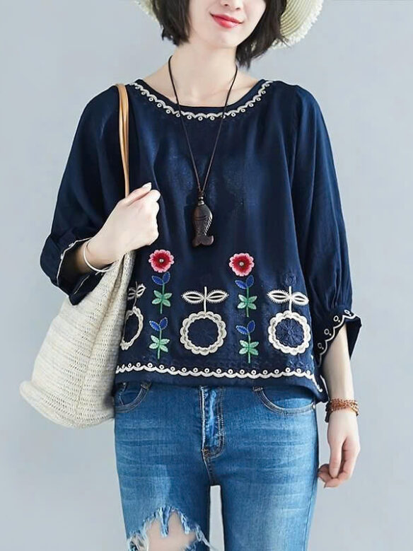 Áo boho lai thêu hoa giá 499k ạ. Áo boho lai thêu hoa giá 499k ạ.